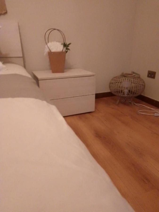 Suite Re Riccardo กาแซร์ตา ภายนอก รูปภาพ